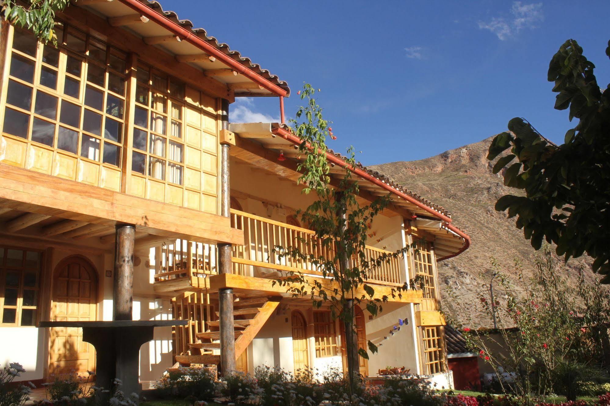 Iorana Urubamba Hotel Exterior photo