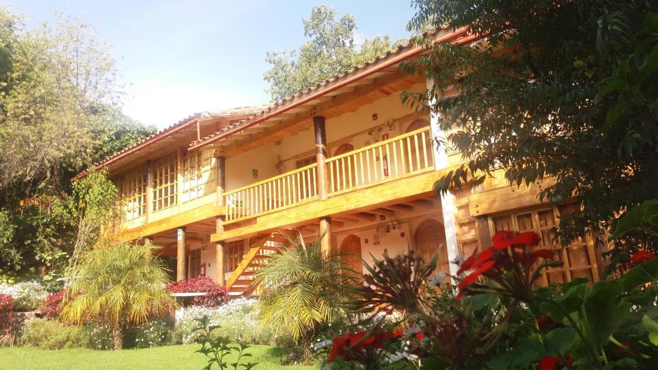 Iorana Urubamba Hotel Exterior photo